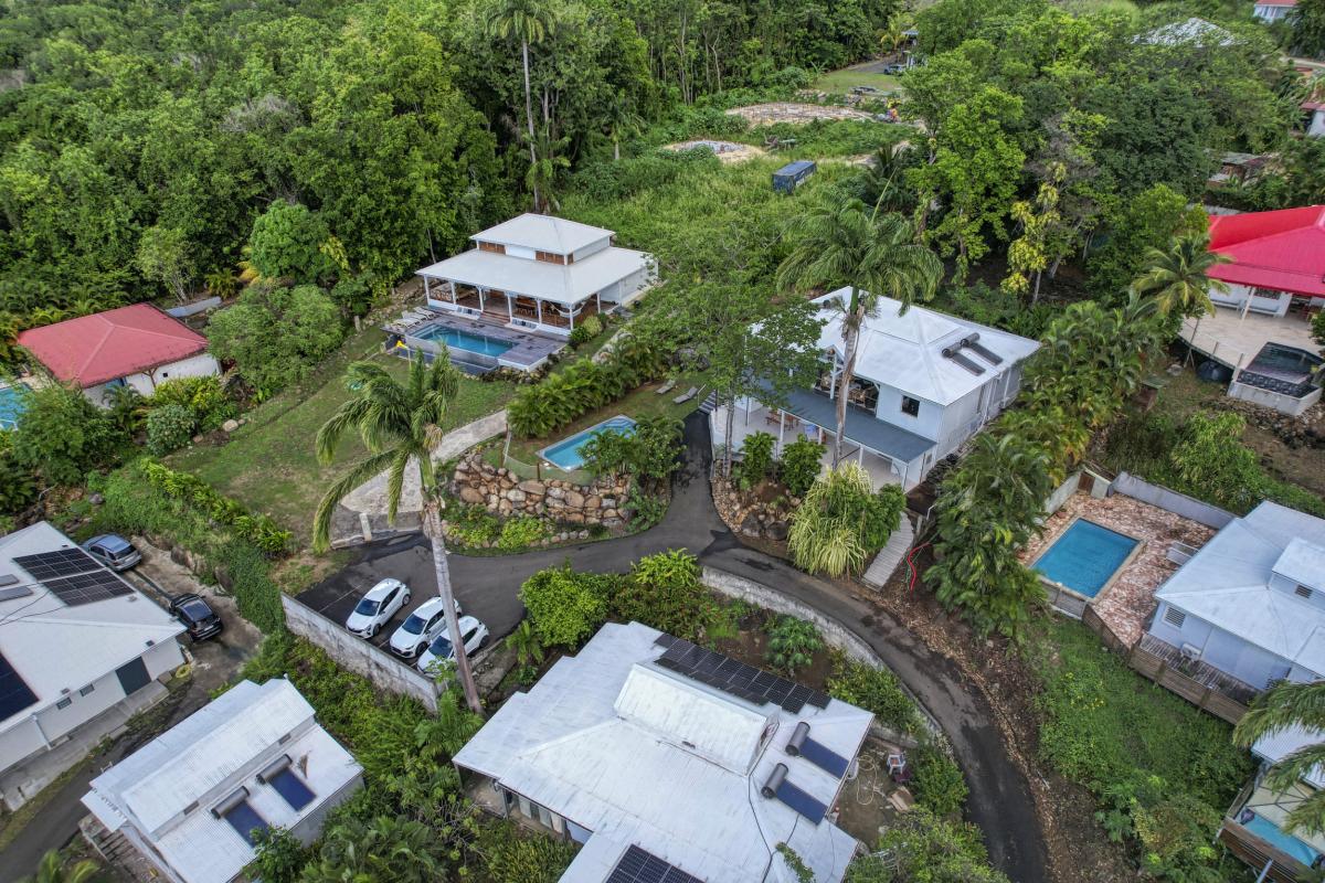 32.Guadeloupe Deshais- location villa 4 chambres 8 personnes avec piscine vue Mer